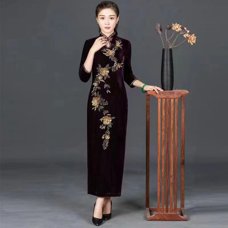 古蕴重工刺绣旗袍  (64)